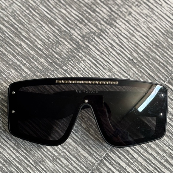 Versace Sunglasses - Picture 1 of 4